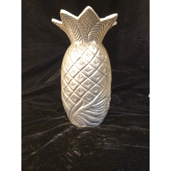 Silver Pineapple-Shaped Decorative Vase 9" Textured Finish Unique Design - Picture 5 of 8